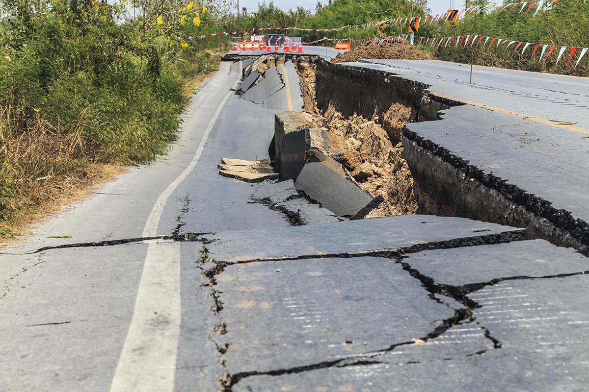 AUNZ emergency info hub earthquake road AUNZ emergency info hub earthquake road